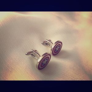 Captain America cuff-links